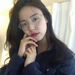 新华社快讯：俄军一架伊尔-76运输机24日在别尔哥罗德州坠毁