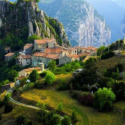 纪念“澳科一号”卫星成功发射陶瓷艺术展开幕