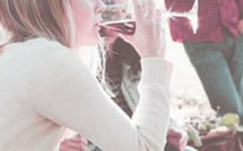 ��У�ȾƼ�����(15ƪ)