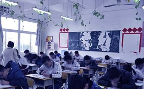 ����ͨ���˷�����Ȧ�ľ���