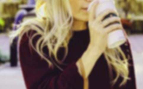 ��Ů�˷ܶ���˵˵