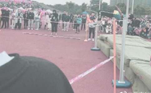 �������˶�Ա���͸�(��ѡ15ƪ)