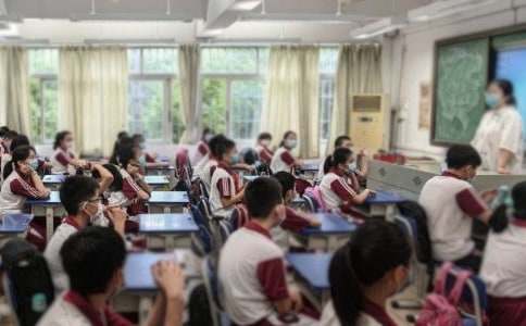 (精选)新学期倡议书范文4篇